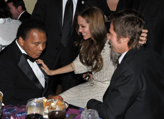 photo 11 in Angelina Jolie gallery [id444223] 2011-12-08 00:00:00