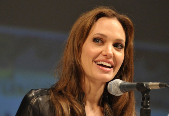 Angelina Jolie pic #431358