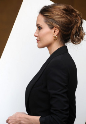 photo 24 in Angelina Jolie gallery [id454689] 2012-01-25 00:00:00