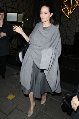 Angelina Jolie pic #883526