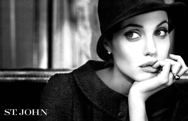 Angelina Jolie pic #557914