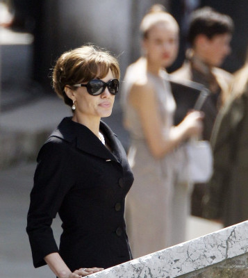 photo 11 in Angelina Jolie gallery [id438358] 2011-11-21 00:00:00