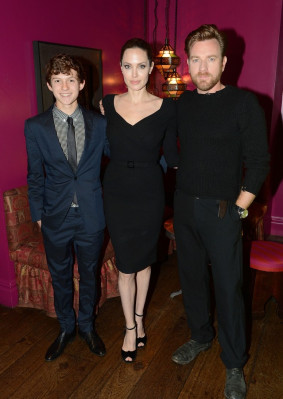 photo 6 in Angelina Jolie gallery [id585688] 2012-11-24 00:00:00