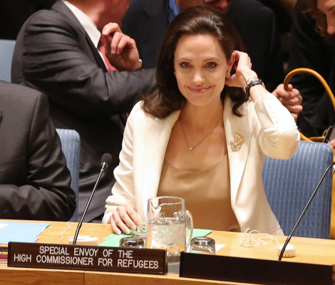 Angelina Jolie pic #803777