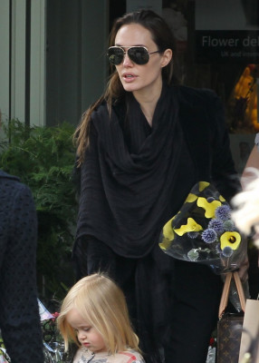 Angelina Jolie pic #503628