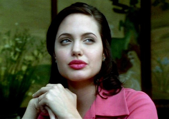 Angelina Jolie pic #144025
