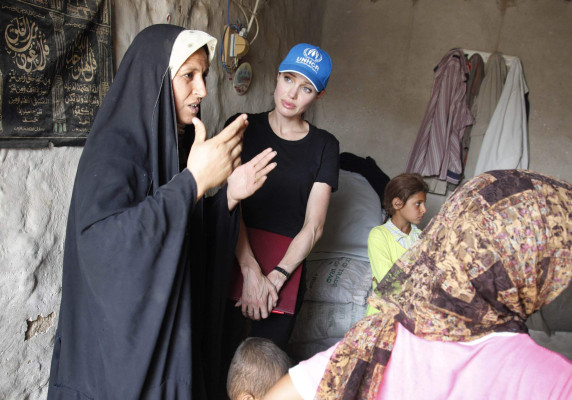 Angelina Jolie pic #277338
