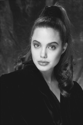 Angelina Jolie pic #411149