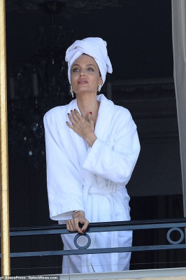 Angelina Jolie pic #1197876