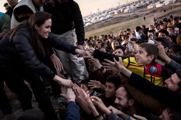 Angelina Jolie pic #791811