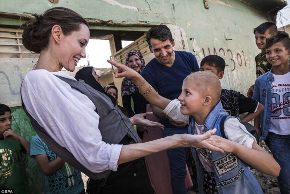 Angelina Jolie pic #1078457