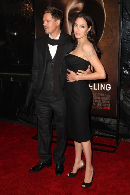 Angelina Jolie pic #233029