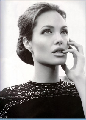Angelina Jolie pic #82786