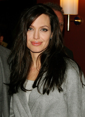 Angelina Jolie pic #131063