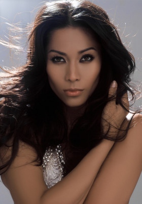 Anggun pic #647270