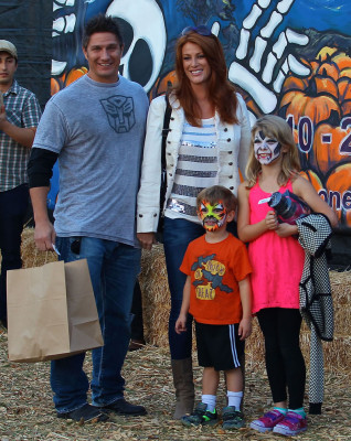 photo 16 in Angie Everhart gallery [id673028] 2013-10-23 00:00:00