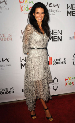 Angie Harmon pic #822262