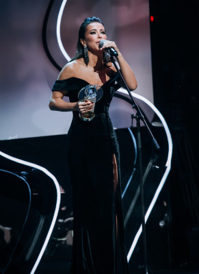 Ани Лорак - Жара Music Awards 2018 - на сцене