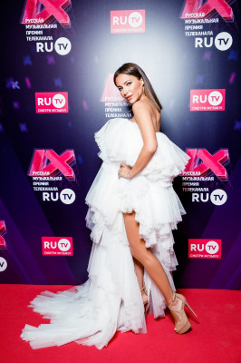 Ани Лорак - Премия Ru.TV 2019 - красная дорожка