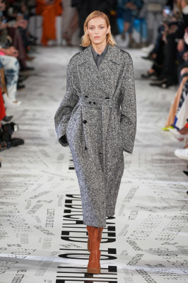 Anja Rubik - Stella McCartney Autumn/Winter 2019 Fashion Show in Paris