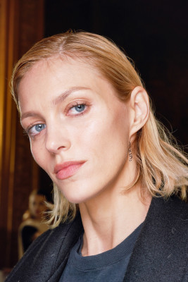 Anja Rubik - Stella McCartney Autumn/Winter 2019 Fashion Show in Paris
