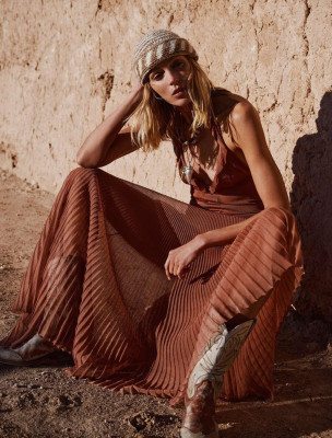 Anja Rubik for Elle Fr n.4131 by Cass Bird