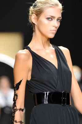 photo 11 in Anja Rubik gallery [id147366] 2009-04-06 00:00:00