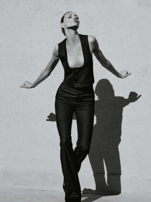 Anja Rubik for Elle Fr n.4131 by Cass Bird