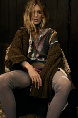 Anja Rubik for Zara AW 2021 Scarf Collection