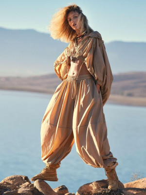 Anja Rubik for Elle Fr n.4131 by Cass Bird