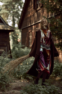 Anja Rubik for Zara AW 2021 Scarf Collection