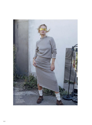 Anna Ewers for Vogue Italia Novembre 2023 by BRUNO STAUB