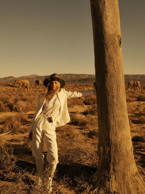 Anna Ewers – Photoshoot for Vogue Paris April 2019