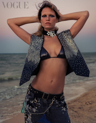 Anna Ewers ~ Vogue Mexico June 2023 by Inez and Vinoodh