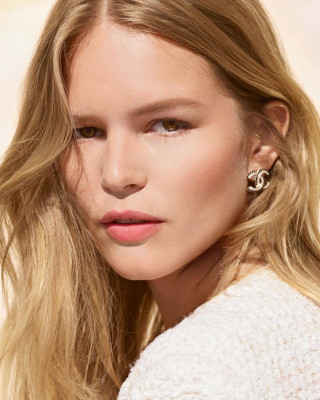 Anna Ewers for Chanel Les Beiges