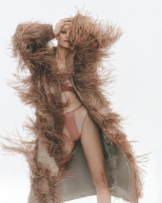 Anna Jagodzinska for Elle Poland May 2023