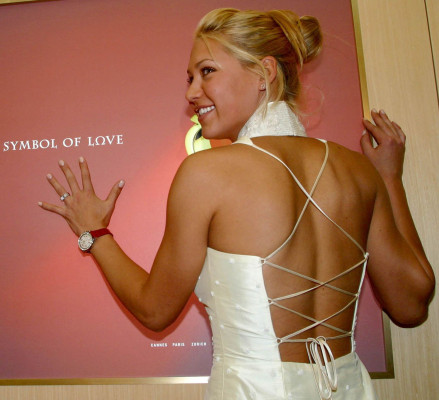 photo 16 in Anna Kournikova gallery [id208182] 2009-11-17 00:00:00