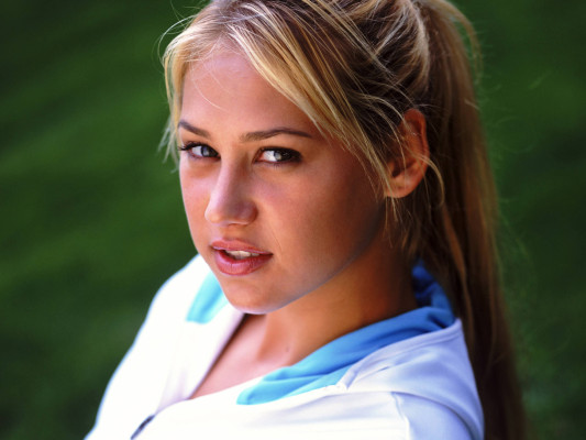 photo 5 in Kournikova gallery [id425175] 2011-10-04 00:00:00
