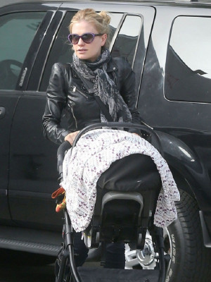 Anna Paquin pic #606333