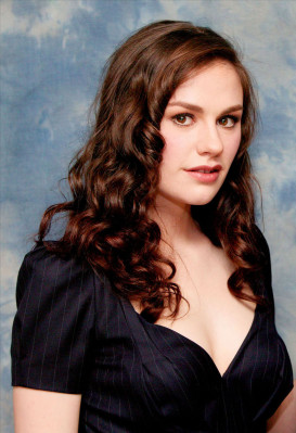 photo 6 in Anna Paquin gallery [id222639] 2009-12-17 00:00:00