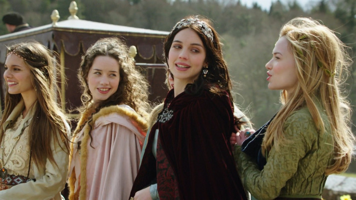 Anna Popplewell pic #675042