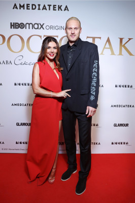Анна Седокова -  Премьера 'И просто так' при поддержке Glamour 10/12/2021