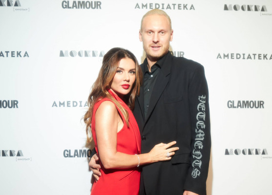 Анна Седокова -  Премьера 'И просто так' при поддержке Glamour 10/12/2021