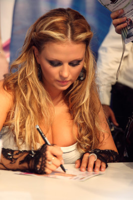 photo 25 in Anna Semenovich gallery [id325906] 2010-12-13 00:00:00