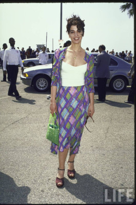Annabella Sciorra pic #327945