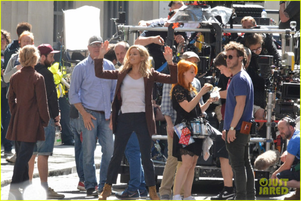 Annabelle Wallis pic #906373