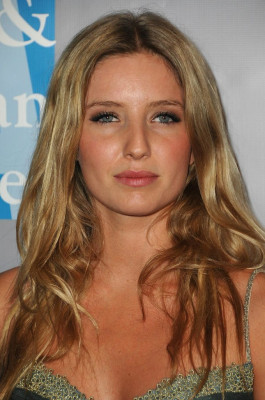 Annabelle Wallis pic #918812