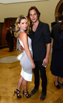 Annabelle Wallis pic #907300