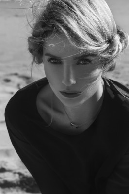 Annabelle Wallis pic #915270