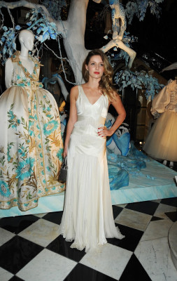 Annabelle Wallis pic #926645